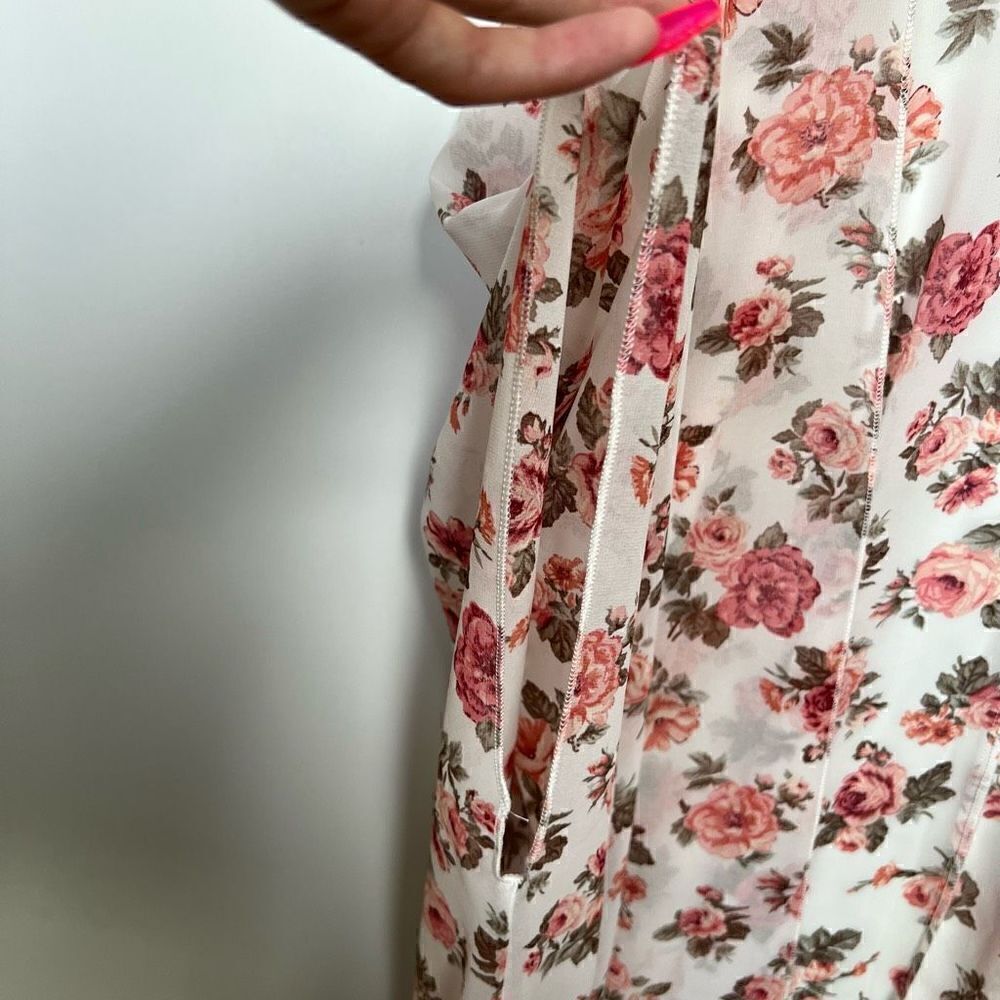 Forever 21 Kimono Robe Sheer Flowy Pink White Roses Flowers Boho size M - Picture 6 of 10